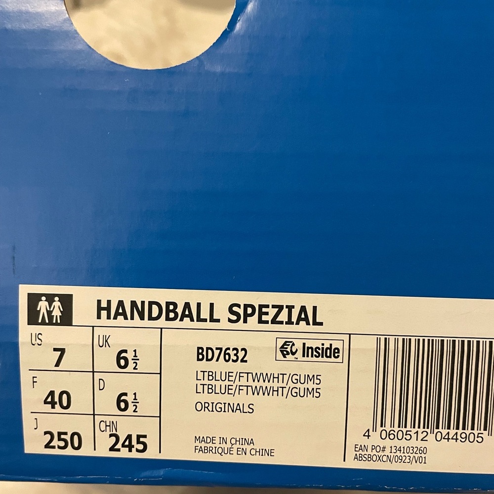 Adidas Handball Spezial Sneakers
Light Blue Gum Sole Sz Men 7/Women 8 - Picture 4 of 4